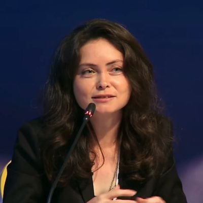 Emine Yöney